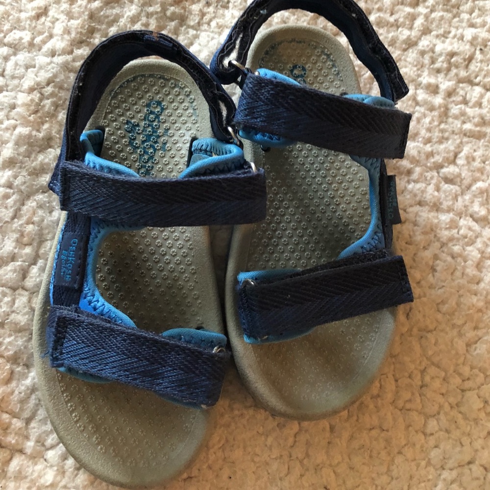 Size 9 boy sandals
